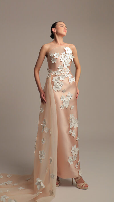 Rose Tale in Light Apricot